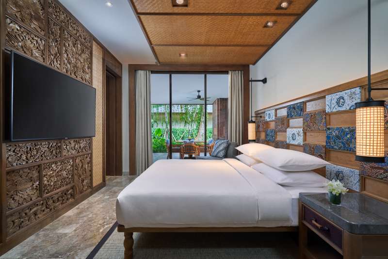 Andaz-Suite-Room