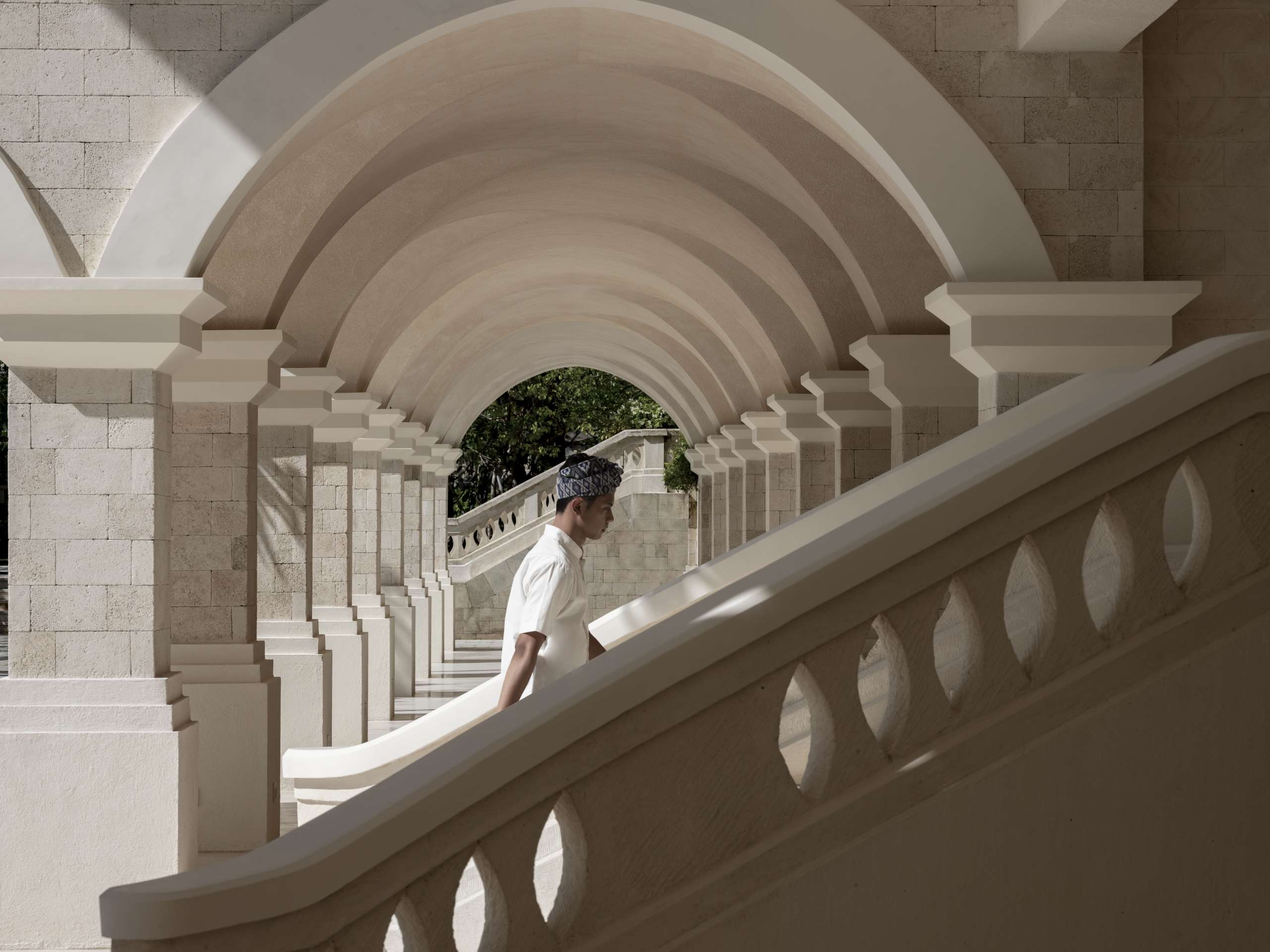 Jumeirah-Bali-Staircase-Lobby-(1)