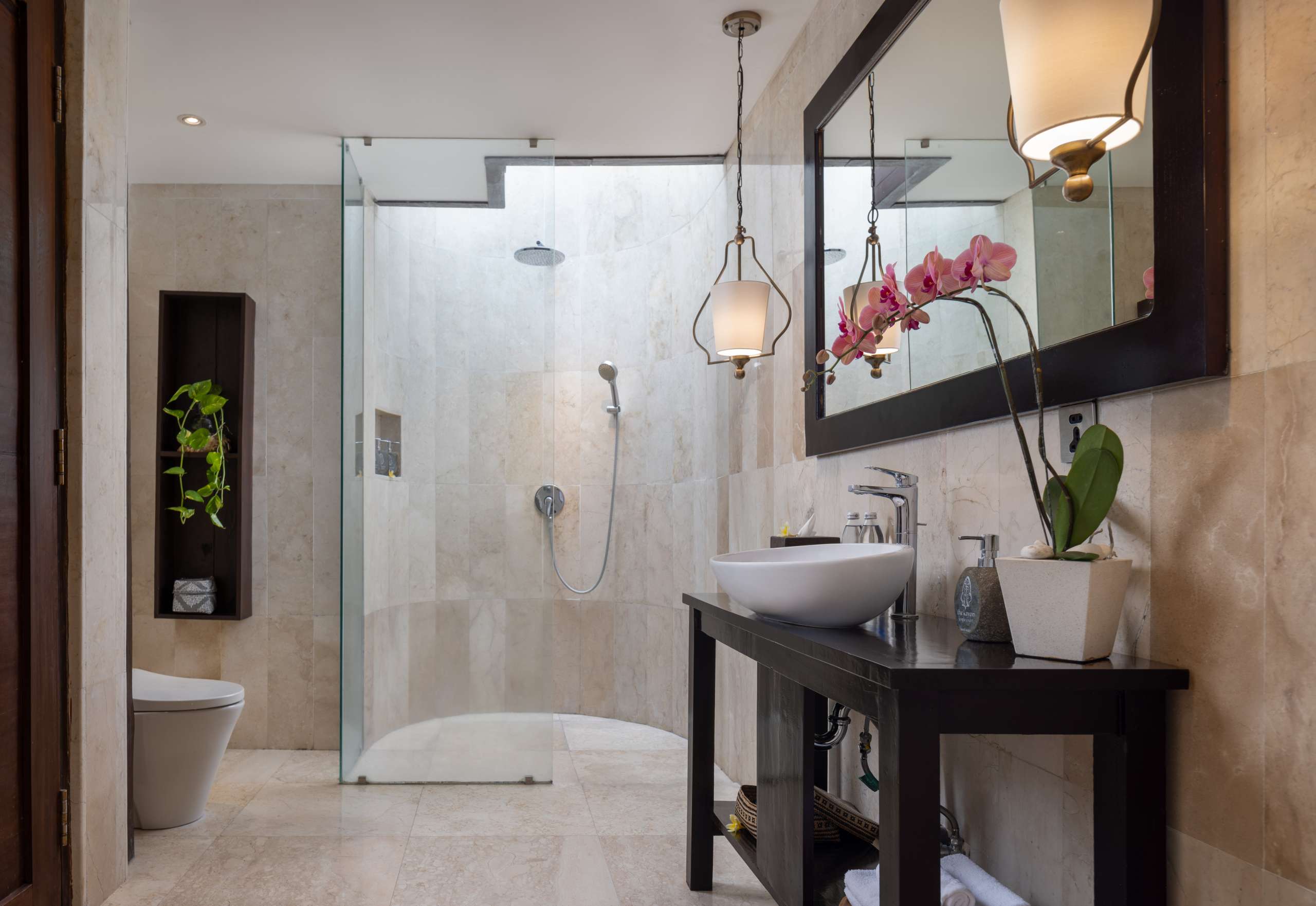 Bathroom Valley pool villa JPG