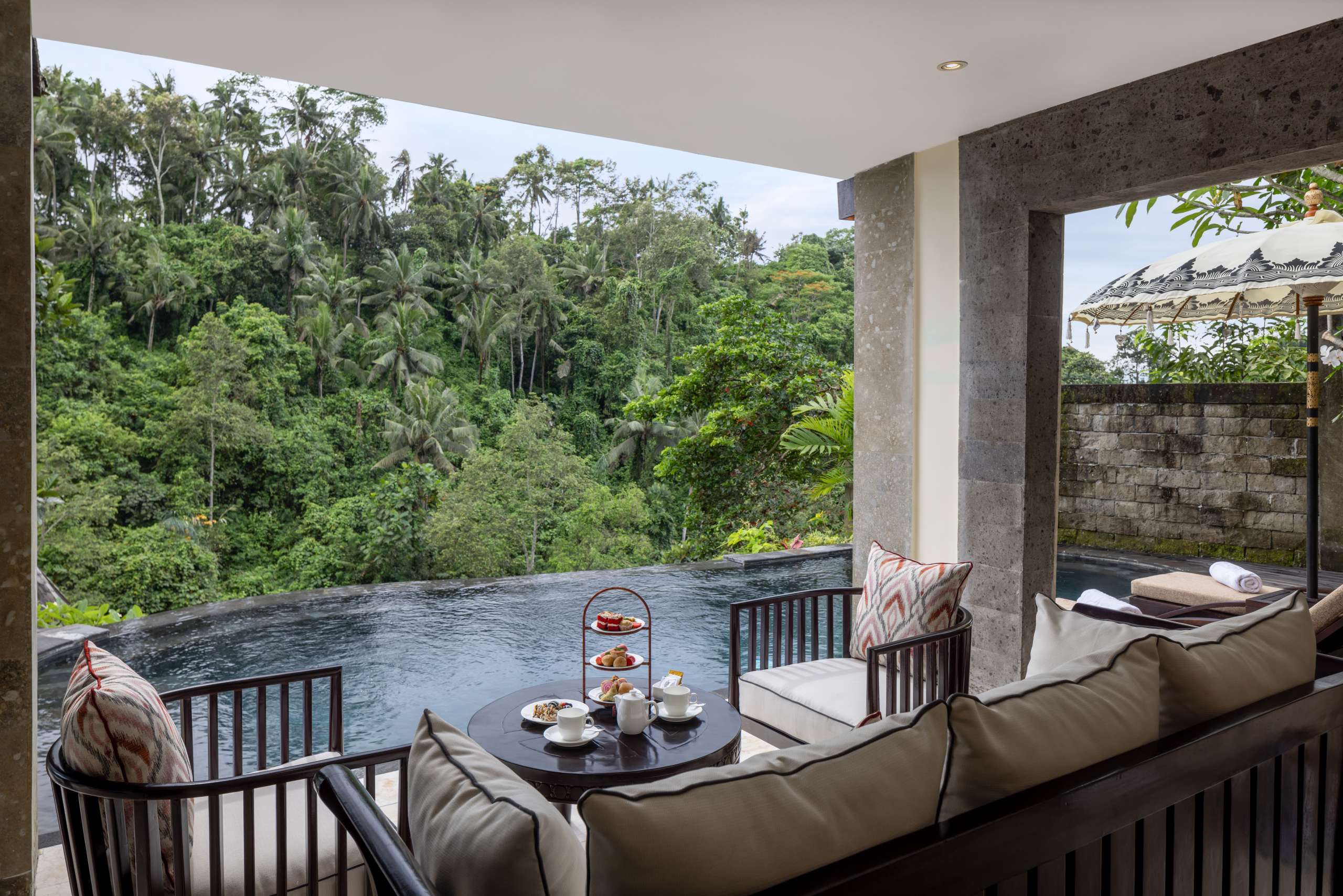 Dining Area Premiere Pool Villa
