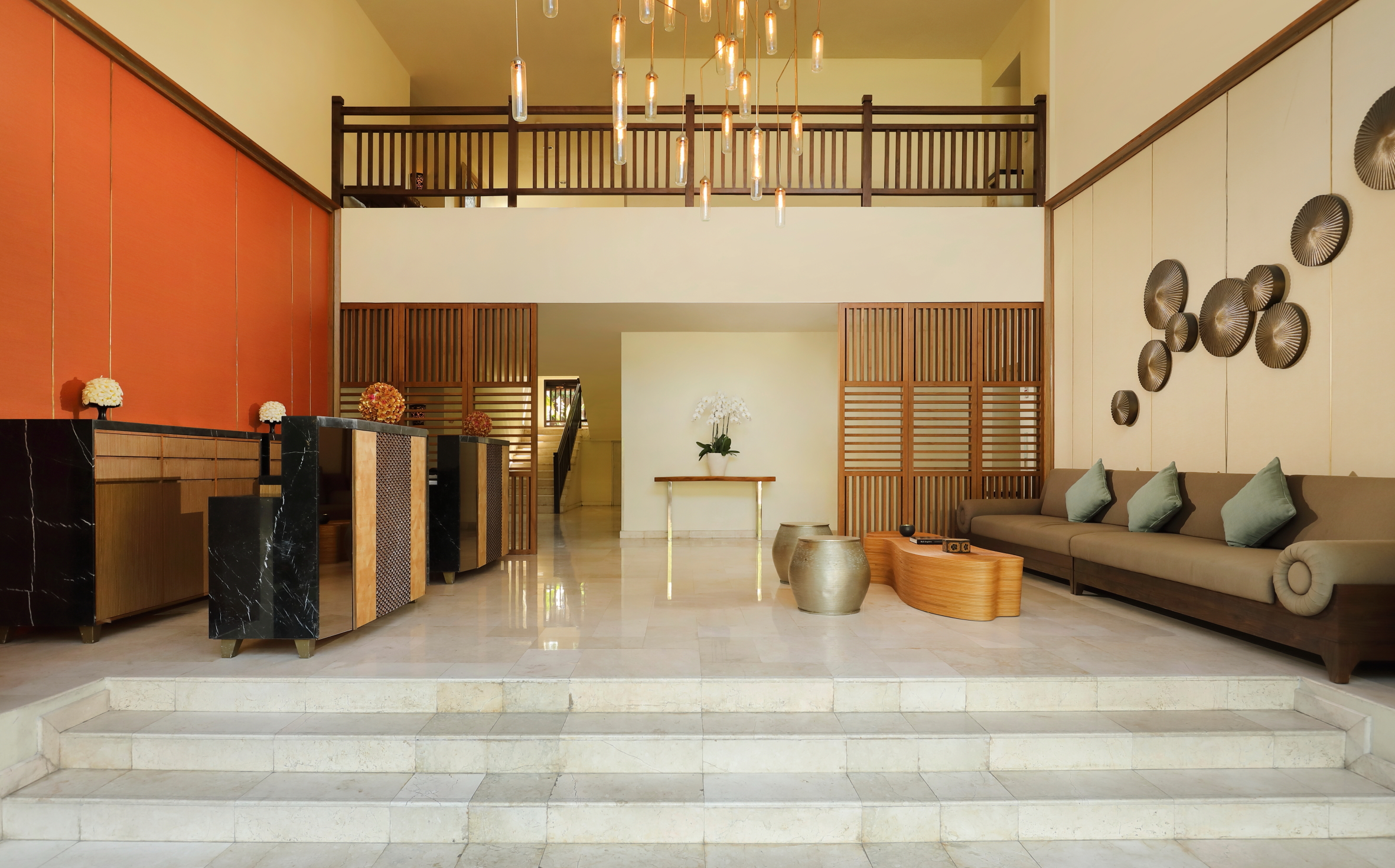 6 - Garden Wing Lobby
