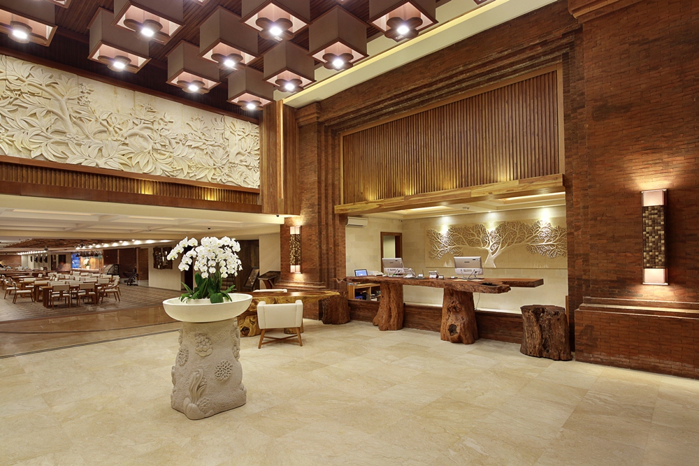 Lobby2 small
