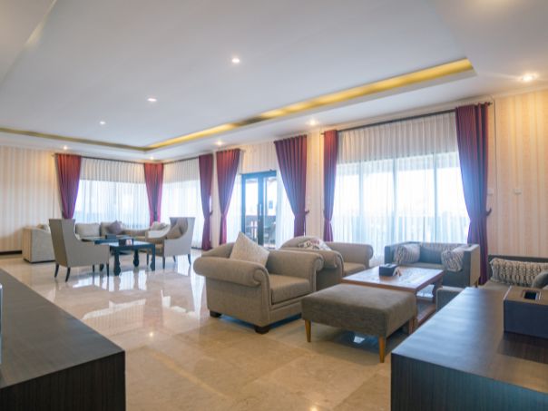 Arthur Suites 6
