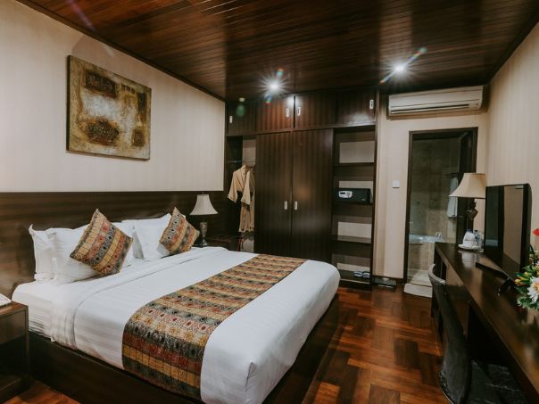 Arthur Suites 9