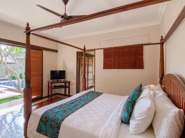 TIS Villa Seminyak 17