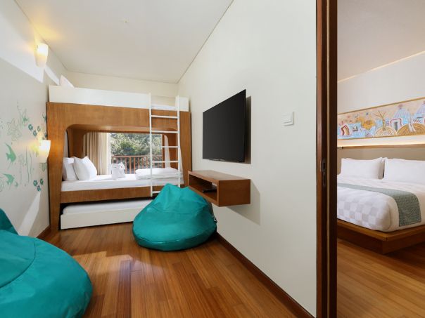 padma legian 67