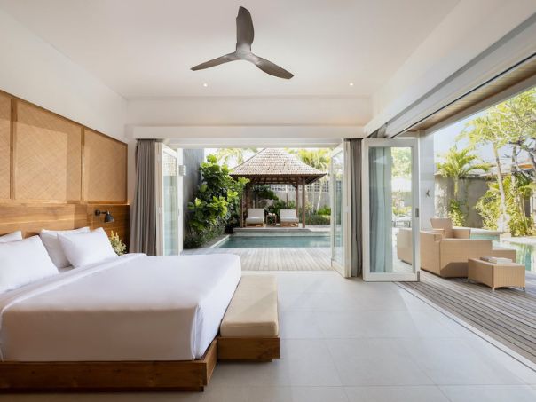 christie villa 6
