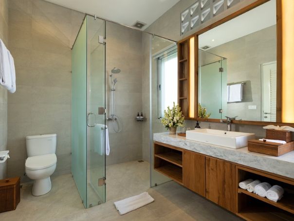 christie villa 8