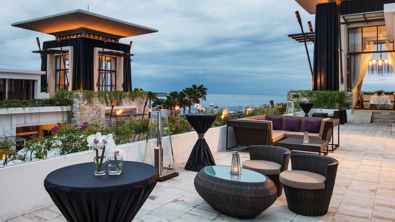 Sakala-Bali-Restaurant-Sky-Deck