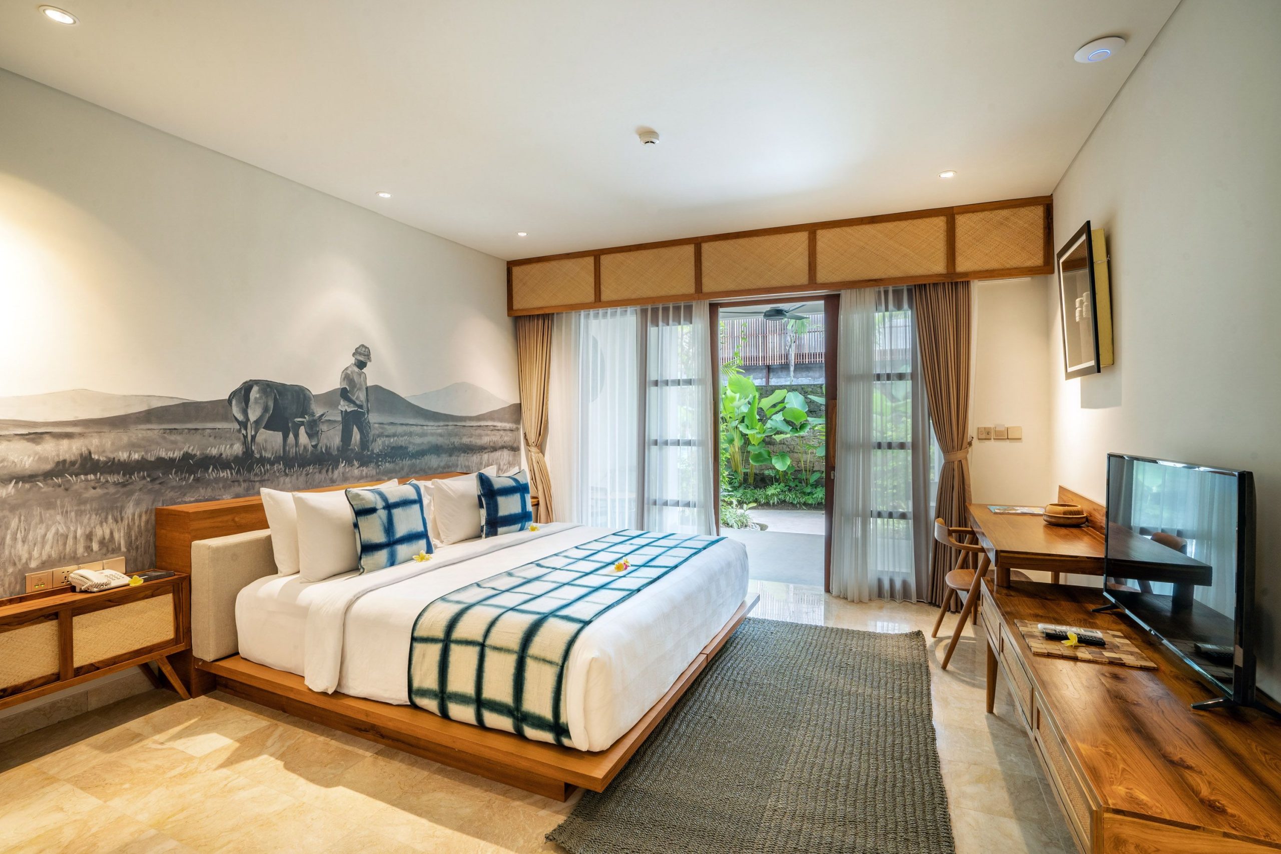 dinara terrace-suite-2
