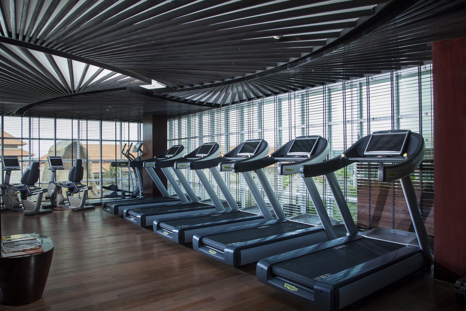 sakala-outdoor-HEALTH-CLUB