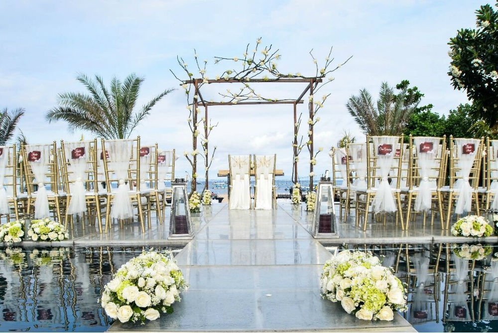 sakala-wedding-over-water-41