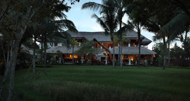 theubudvillage 210restaurant