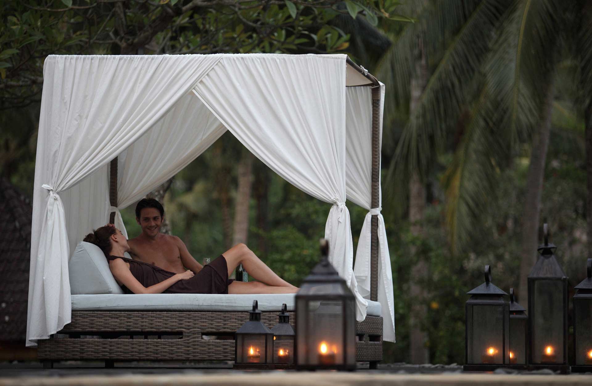 theubudvillage pool-side