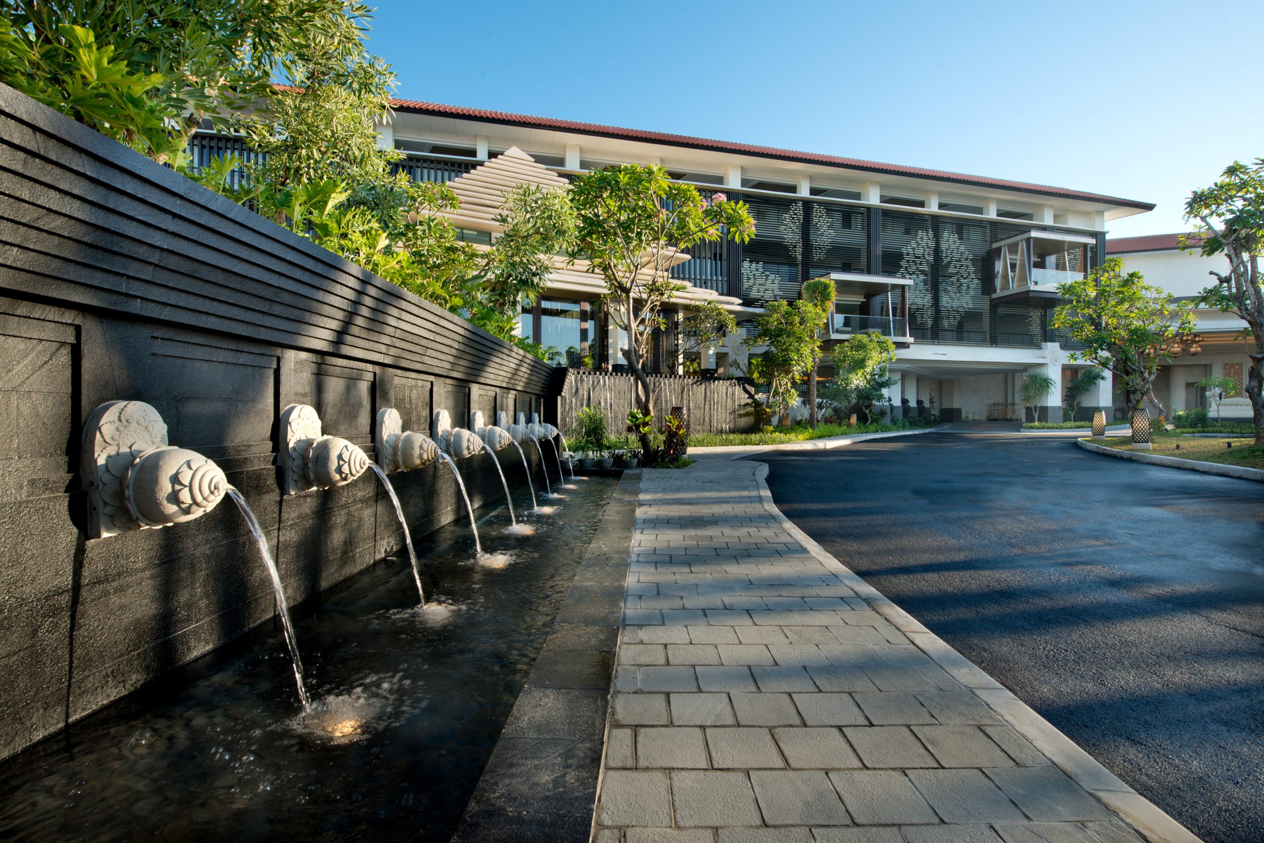 Exterior - Courtyard
