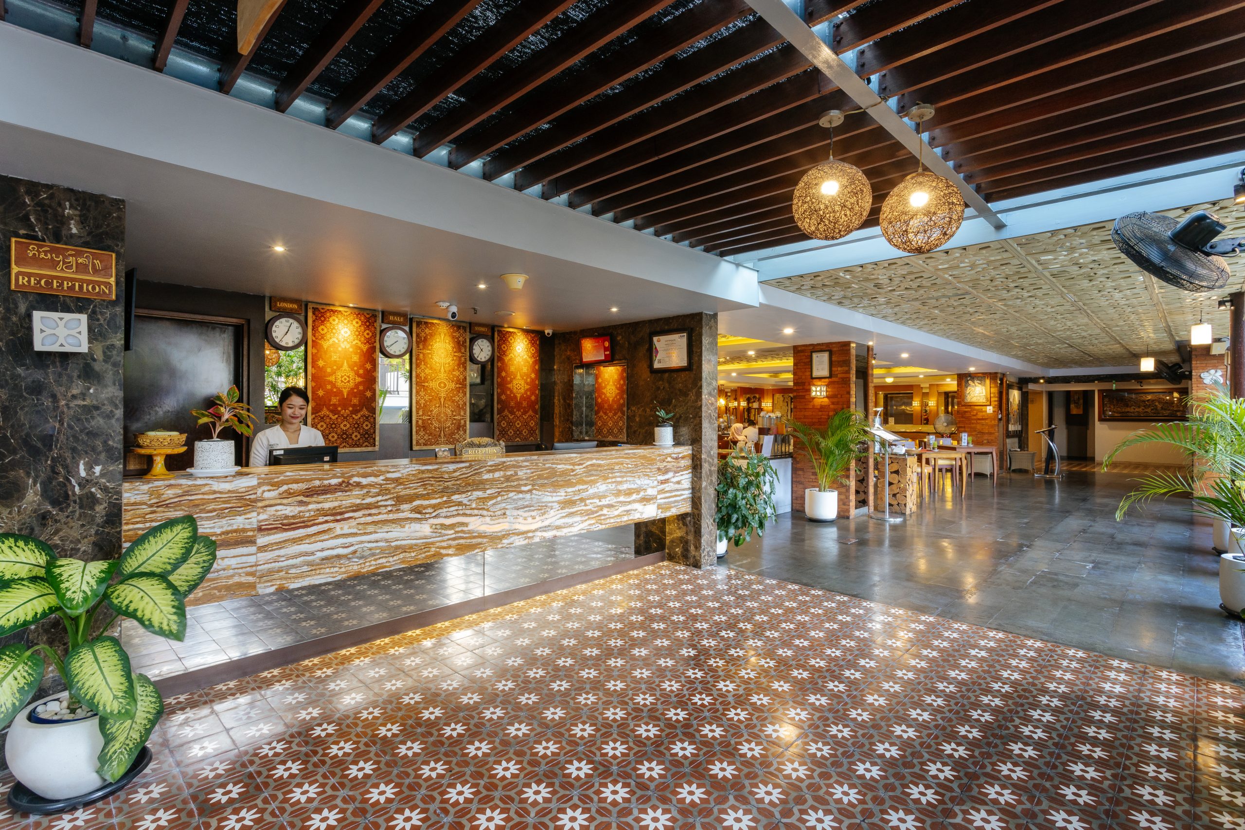 LOBBY_3