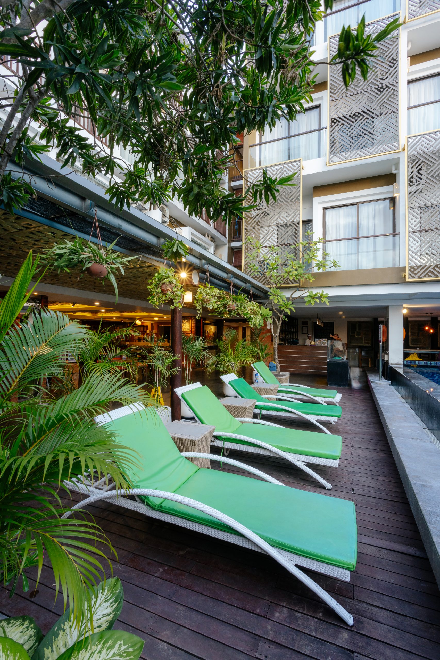 POOLAREA_2