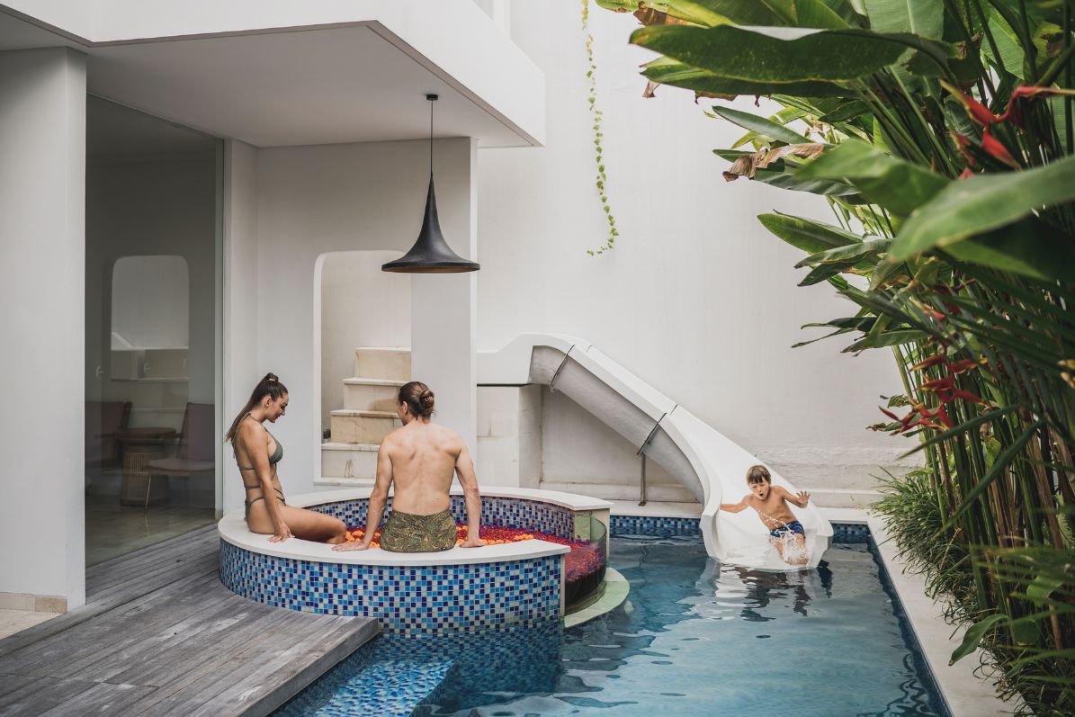 Royal 3 Bedroom with private pool & waterslide 2