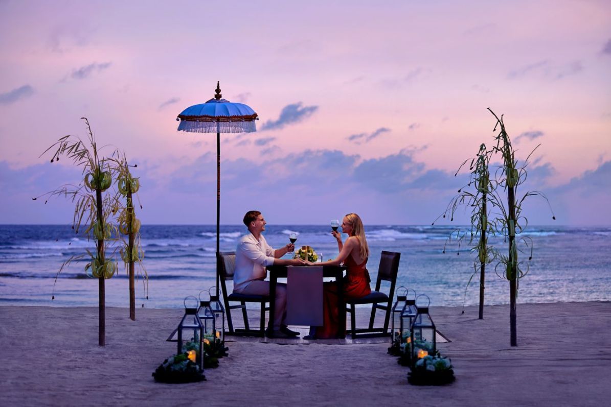 romantic-dinner