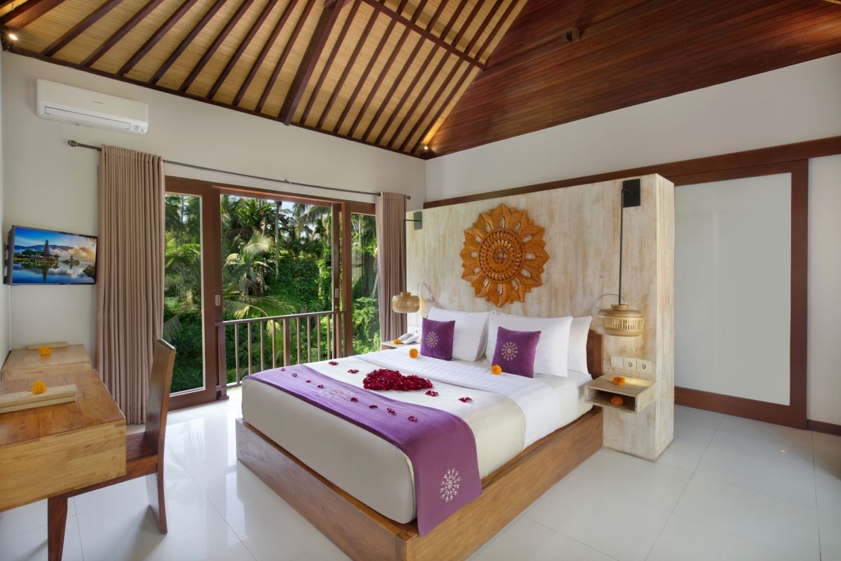 One Bedroom Forest (7)