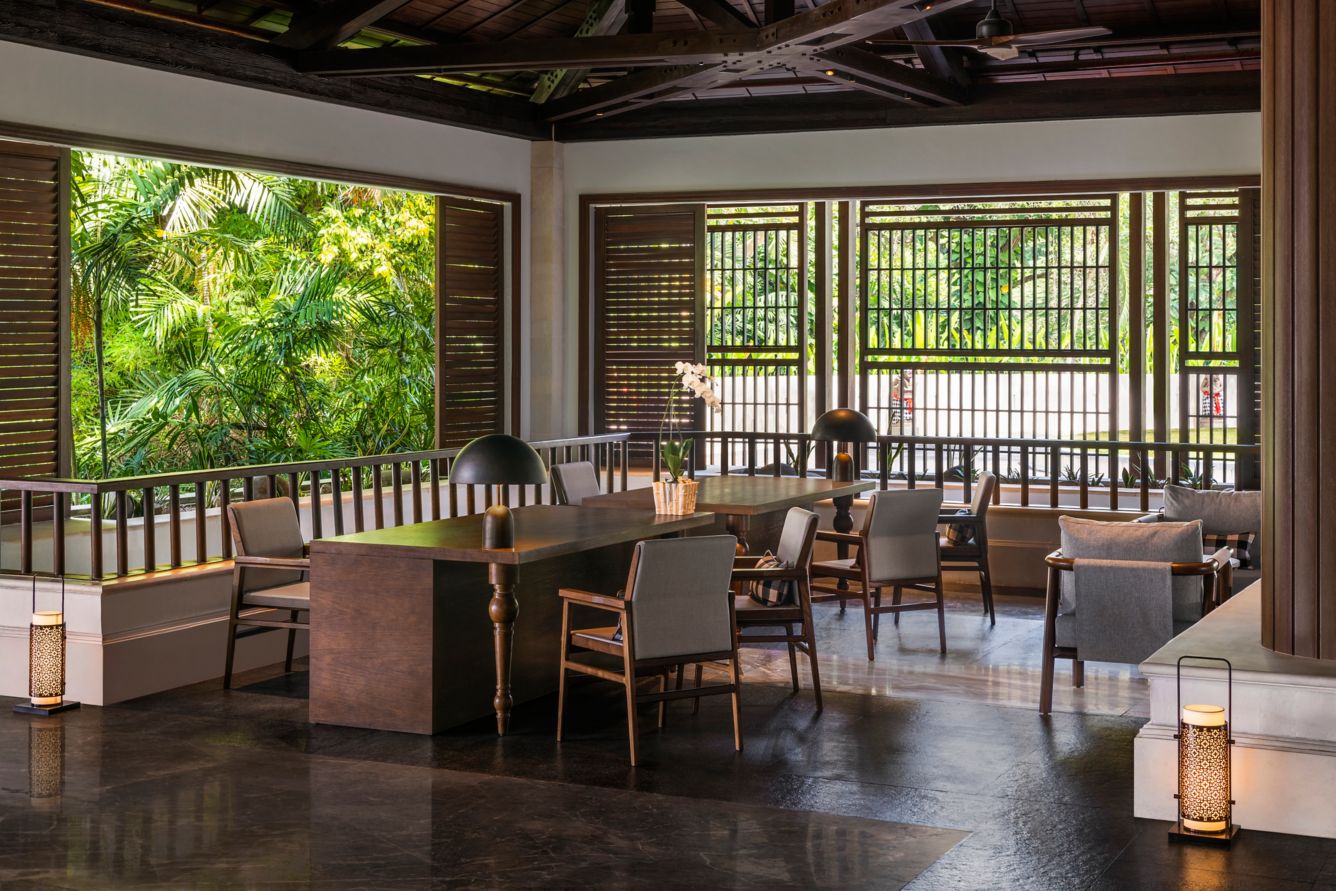 concierge-desk