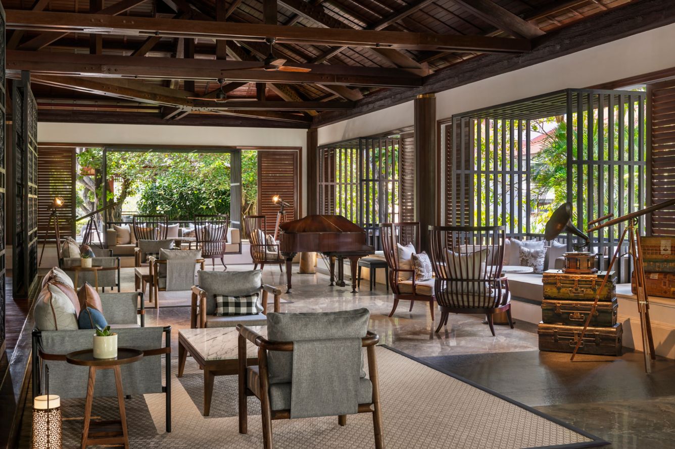 de bale lounge and bar