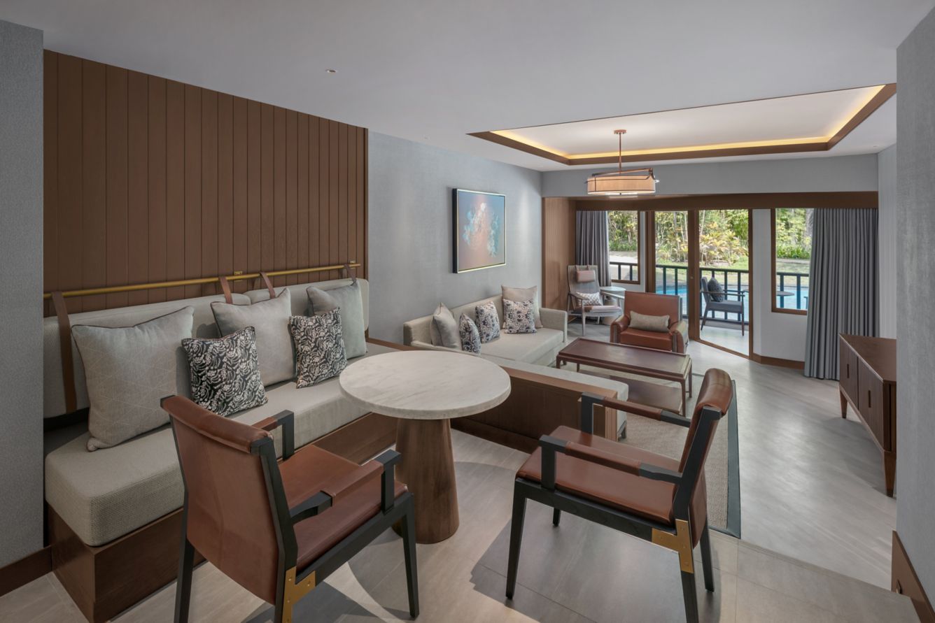 lagoon access suite livingroom