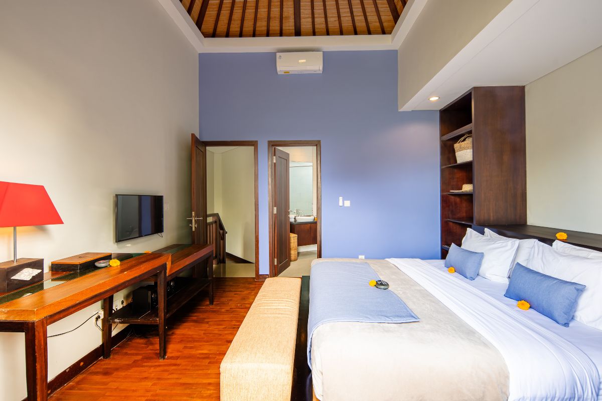 1 or 2BR royal villa (11)