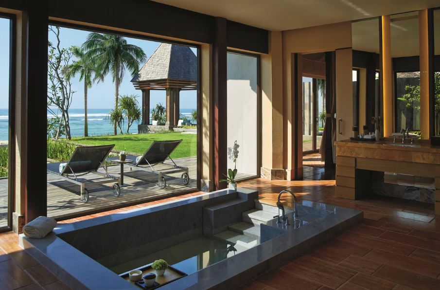Oceanfront Villa with Private Pool 6