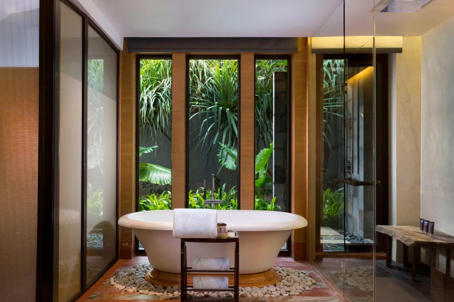 Oceanfront Villa with Private Pool 7
