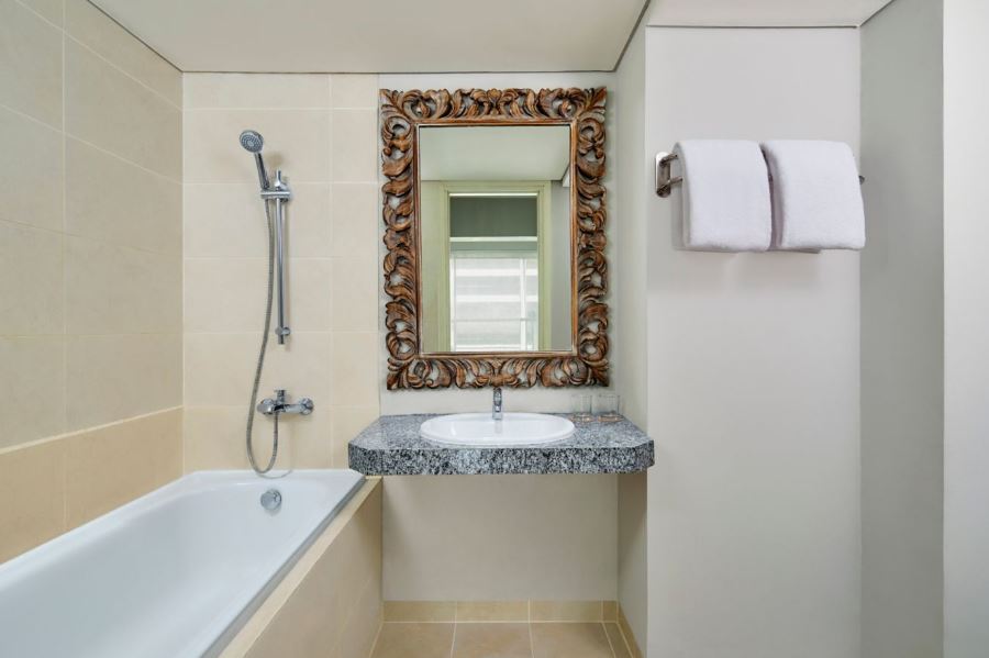leisure suite 4