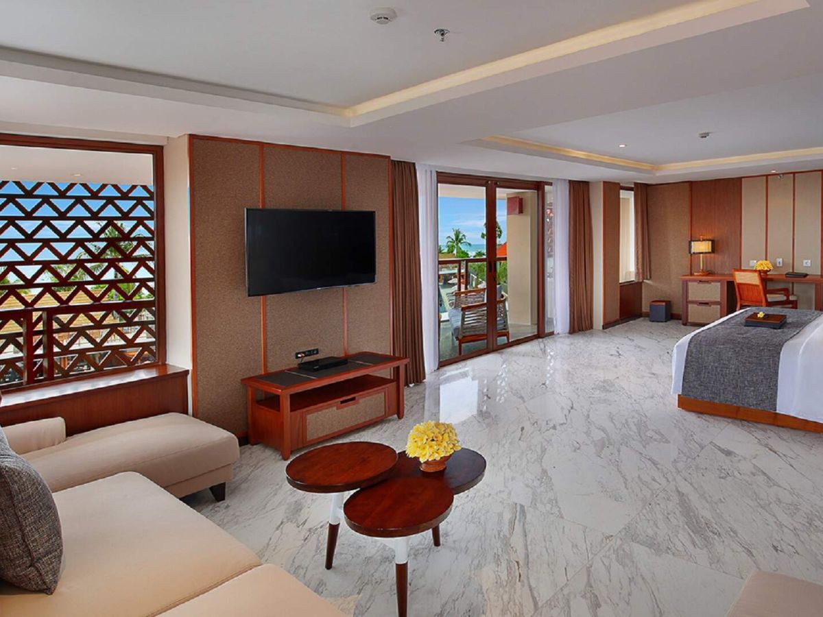 Grand Suites Ocean View with Spa Bath