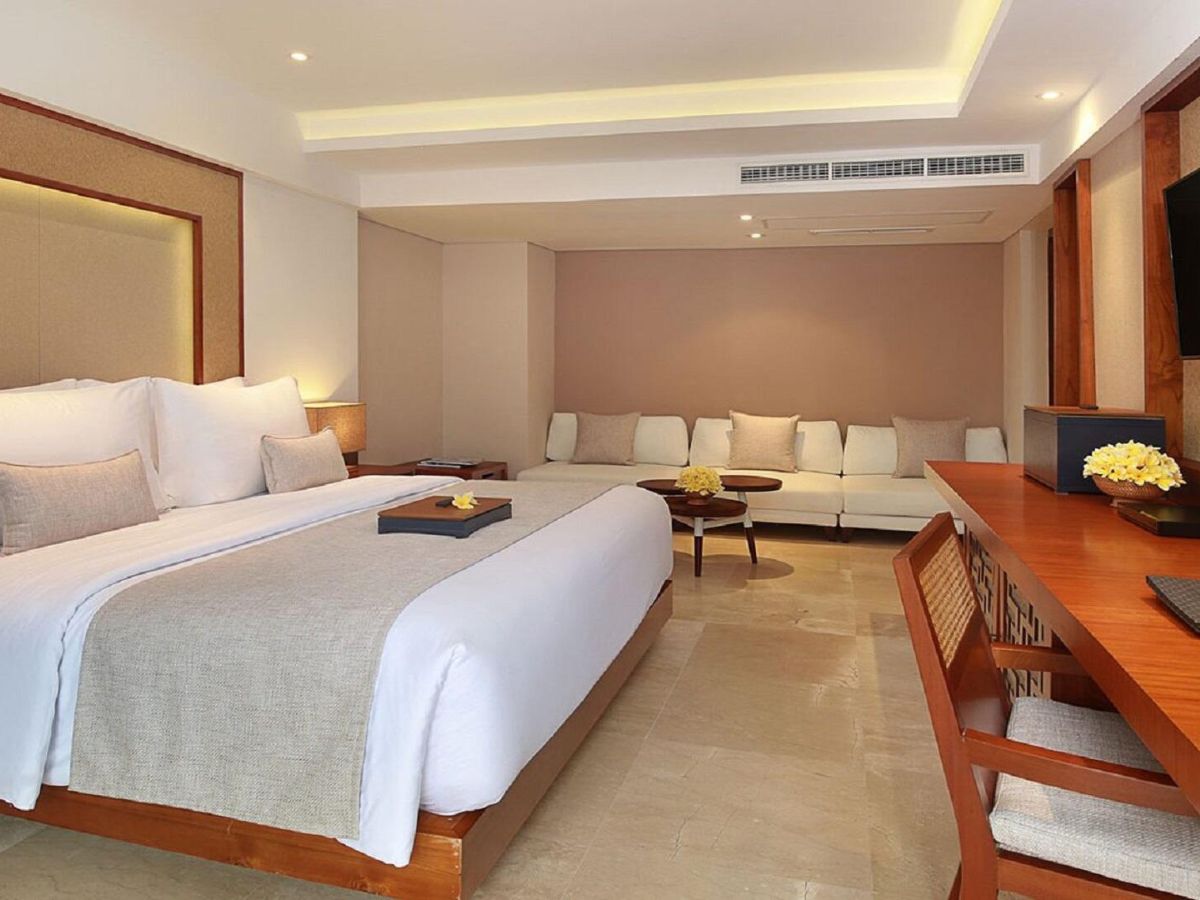 Premier Deluxe Lagoon Access (3)
