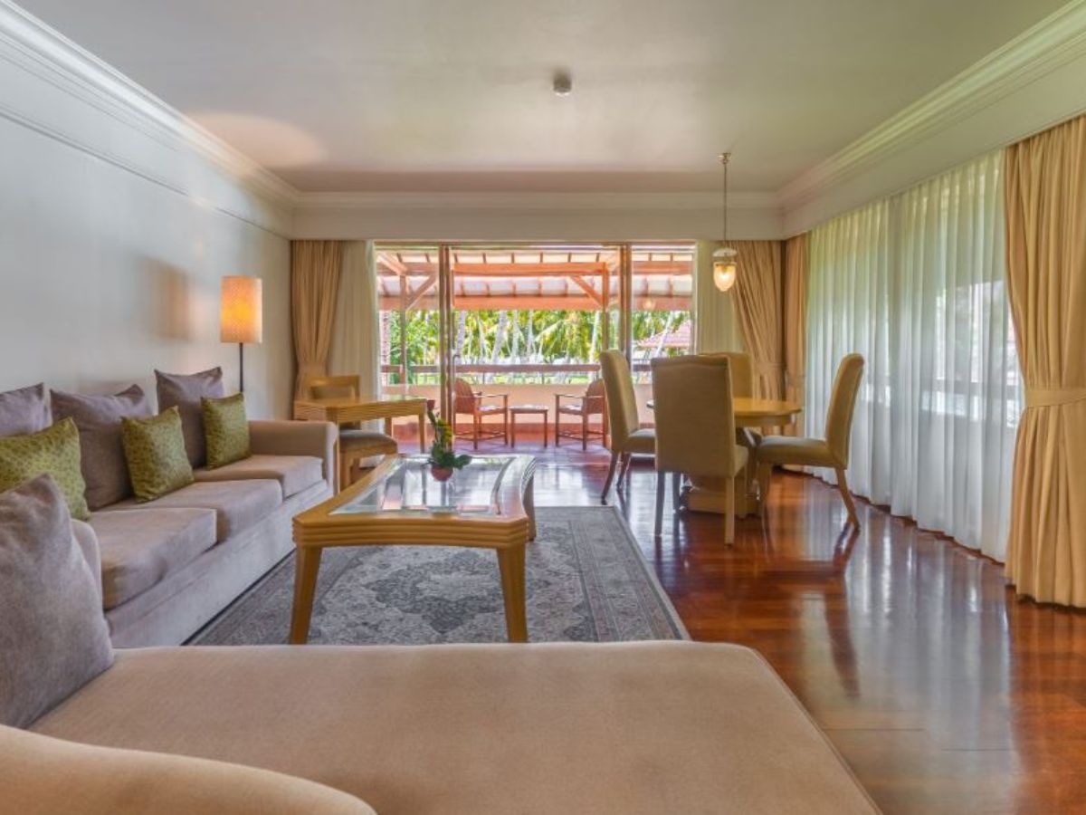 deluxe suite