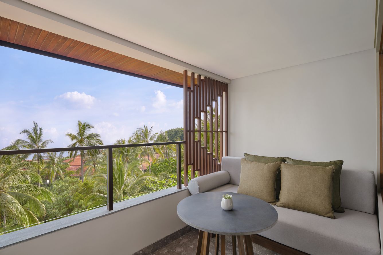 deluxe room balcony