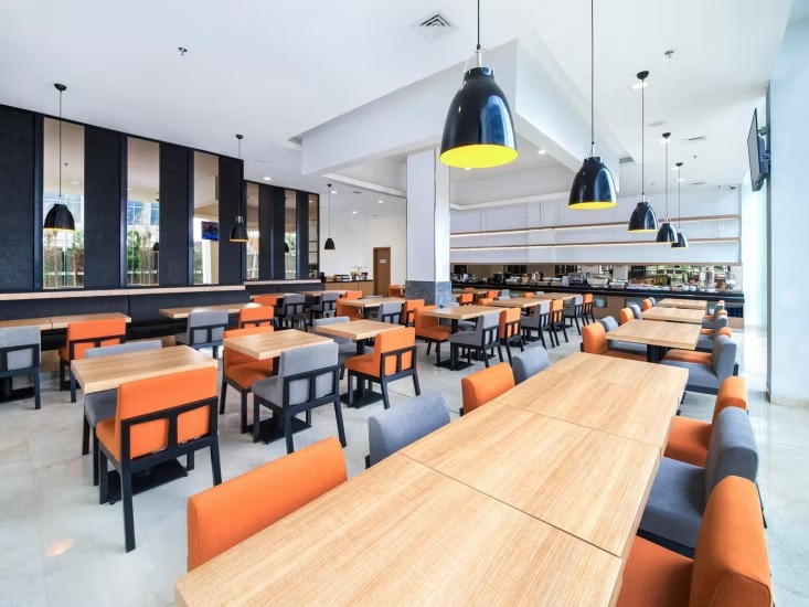 holiday inn matraman 9