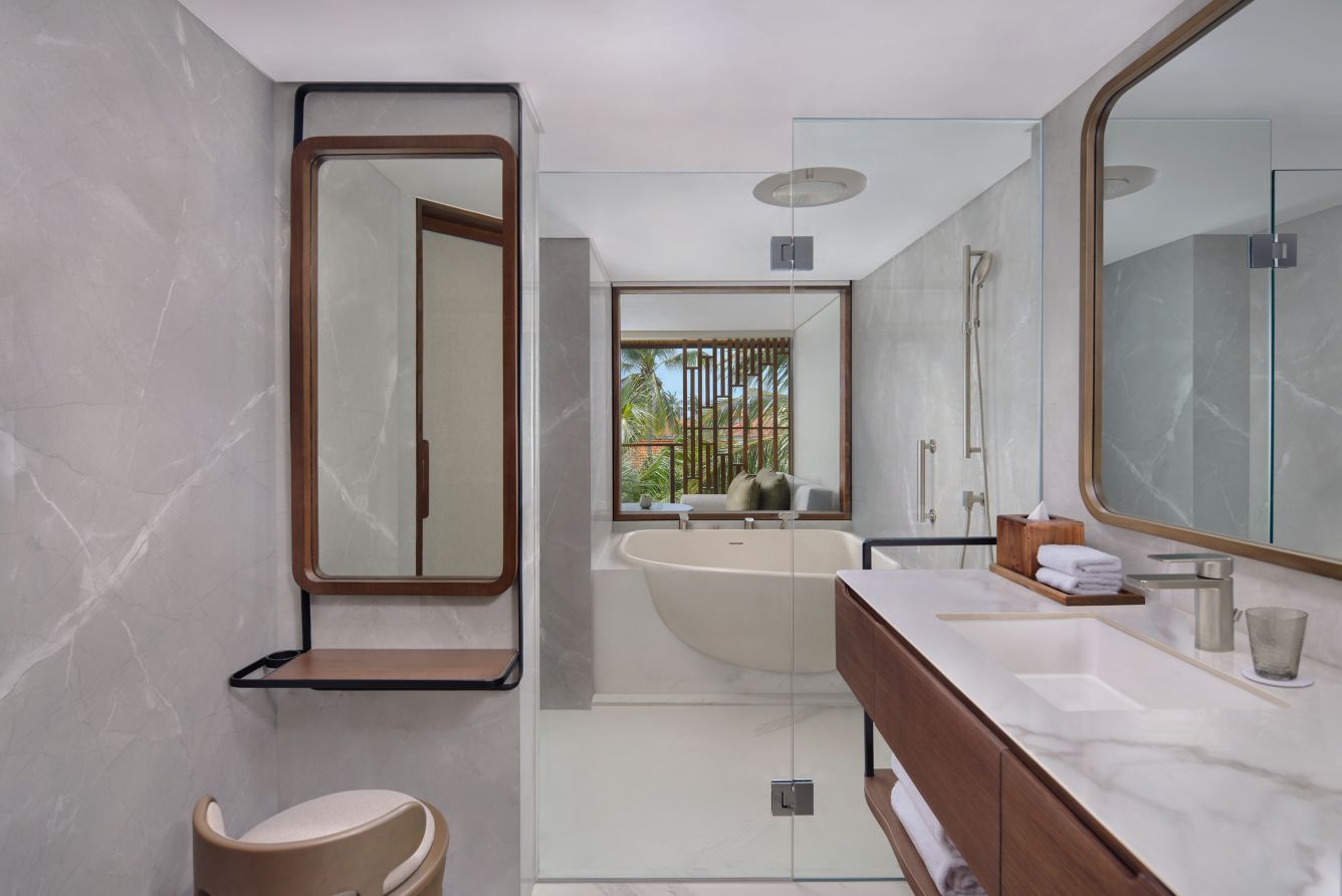 wi-dpswi-deluxe-bathroom-42605_Classic-Hor