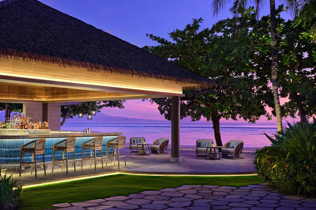 wi-dpswi-ikan-bar-night-time-42264_Classic-Hor