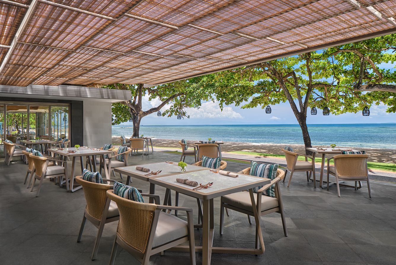 wi-dpswi-outdoor-ikan-dining-34971_Classic-Hor