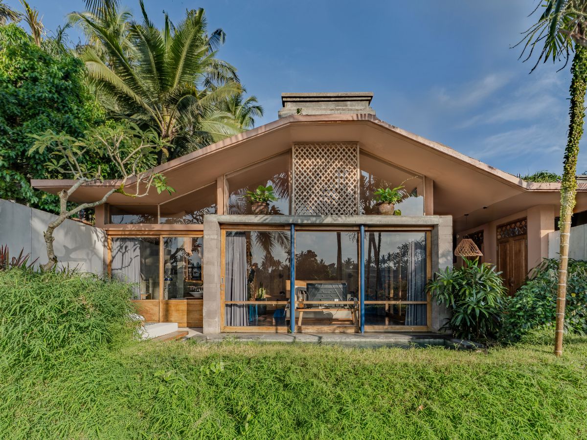 Romance Royal Pool Villa