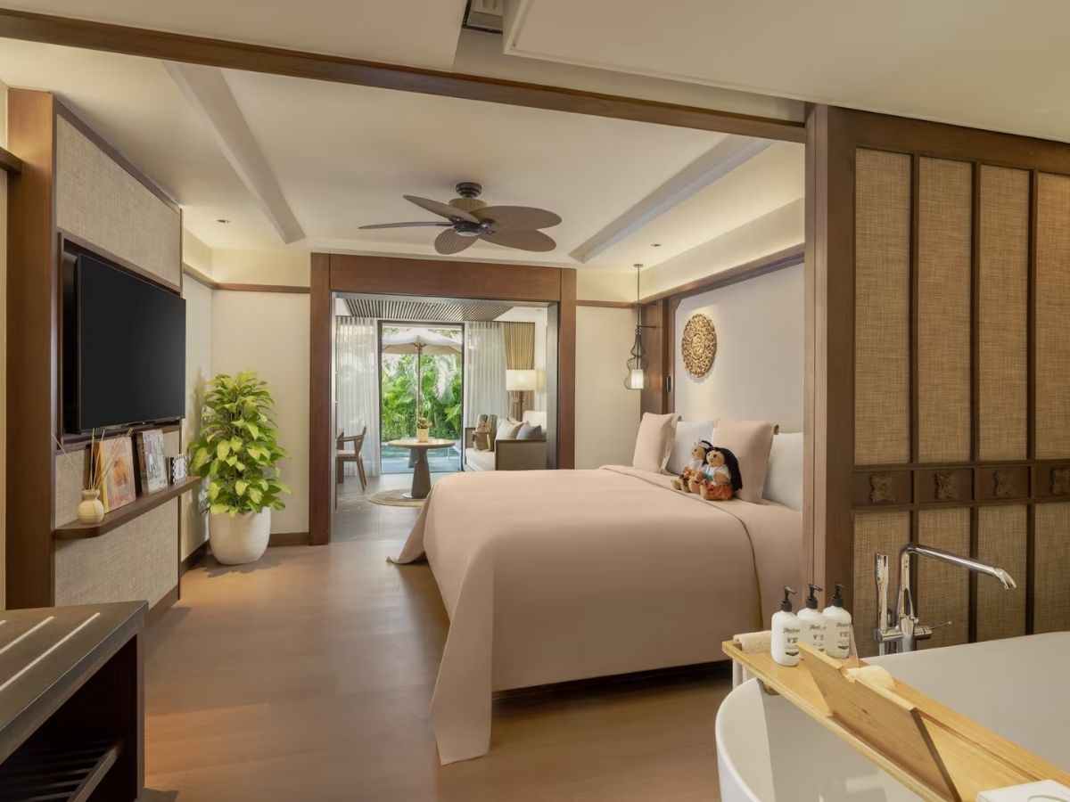 Family Concierge Junior Suite Lagoon Access (2)